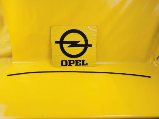 NEU Opel Frontera A Frontscheibendichtung links Zierleiste Gummi Dichtung Rubber