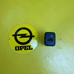 NEU + ORIGINAL Opel Karl Mokka Mokka X AUX + USB Anschluss