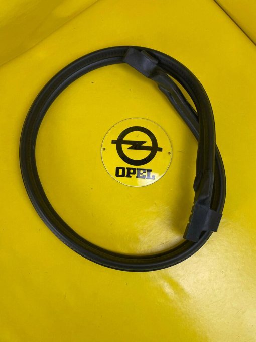 NEU + ORIGINAL GM/Opel Frontera A Dichtung Heckklappe Unterteil Gummi Abdichtung
