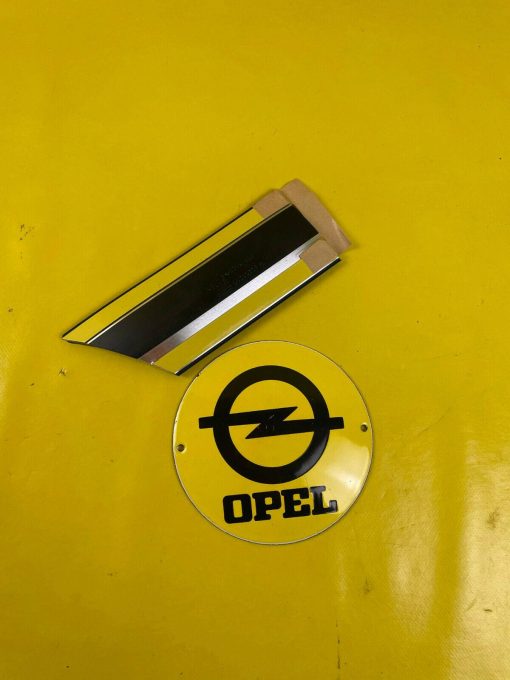 NEU + ORIGINAL Opel Vectra A Zierleiste Kotflügel rechts