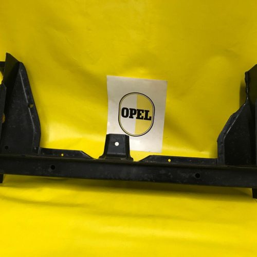 NEU + ORIG OPEL Rekord B Coupe Rahmenträger Reparatur Blech vorne + Kühlerstütze