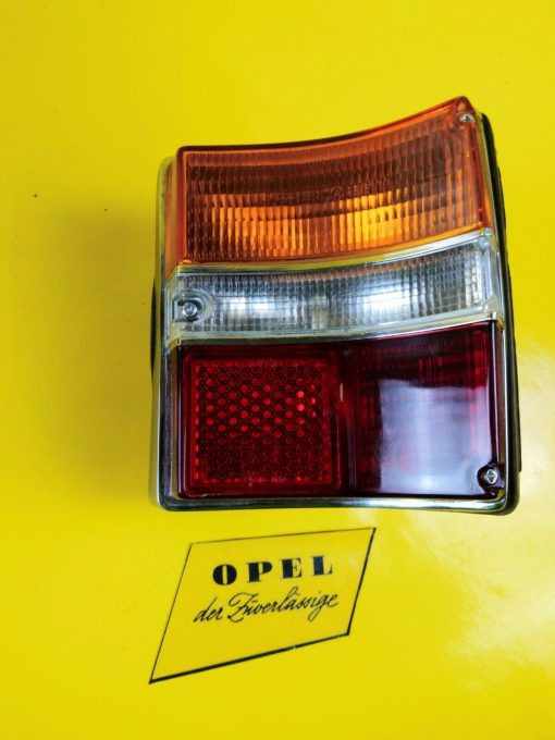 NEU + ORIGINAL Opel Rekord C Caravan Kombi Rücklicht hinten rechts