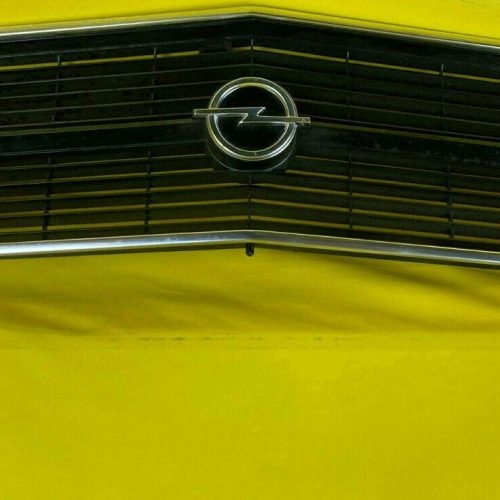 NEU + ORIGINAL Opel Rekord D 1,7 1,9 Kühlergrill Kühlergitter Chrom Emblem