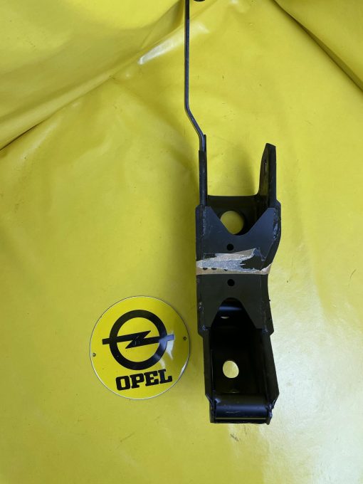 NEU & ORIGINAL Opel Kadett D 1,1 1,2 Motorhalter hinten Motoraufhängung Motorstütze OHV