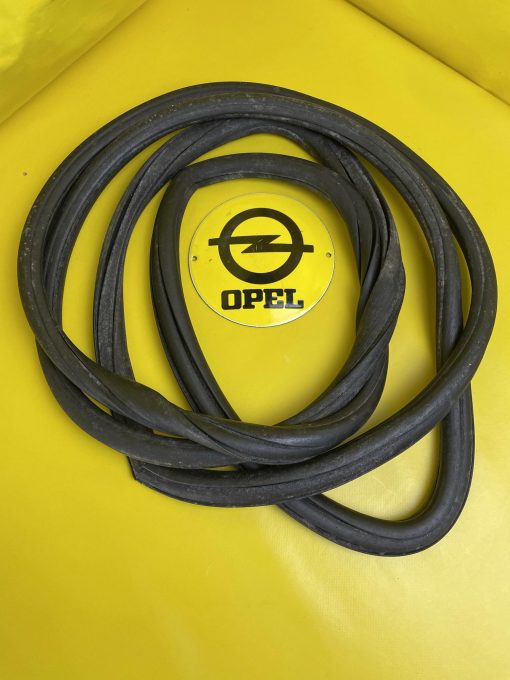 NEU ORIG Opel Olympia Rekord P2 2+4 Türer Heckscheibendichtung