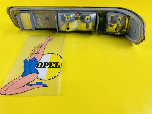 NEU + ORIGINAL Opel Rekord A Rückleuchte hinten rechts