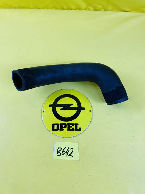 NEU + ORIGINAL Opel Blitz 1,9 Tonner 2,6 liter Kühlerschlauch Wasserpumpe