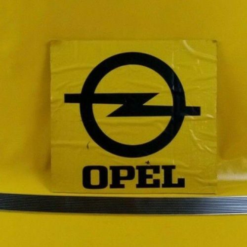 NEU + ORIG Opel Kapitän Admiral Diplomat A Zierleiste Heck Leiste
