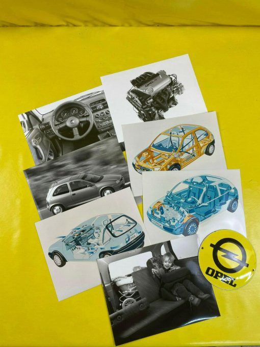 ORIGINAL OPEL Modellvorstellung Corsa B ,Broschüre + Werksfotos, Info Diskette