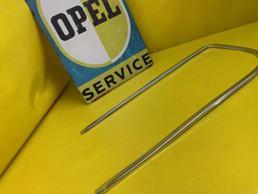 NEU + ORIGINAL Opel Manta A Zierleiste Scheinwerfer Rahmen Scheinwerferrahmen