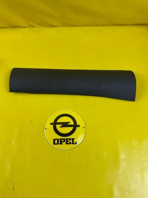 NEU + ORIGINAL GM / Opel Vectra A Verkleidung Einstieg vorne links Abdeckung