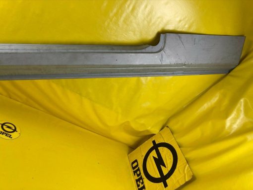 NEU + ORIG Reparaturblech Schweller Einstieg Opel Kadett D Rockerpanel GTE links