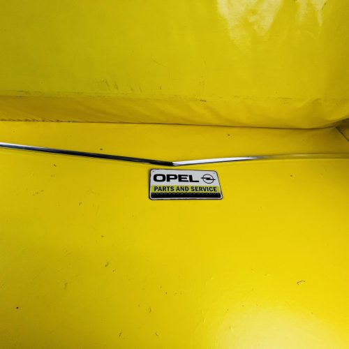 Zierleiste auf Motorhaube Opel Rekord A/B Neu + Original