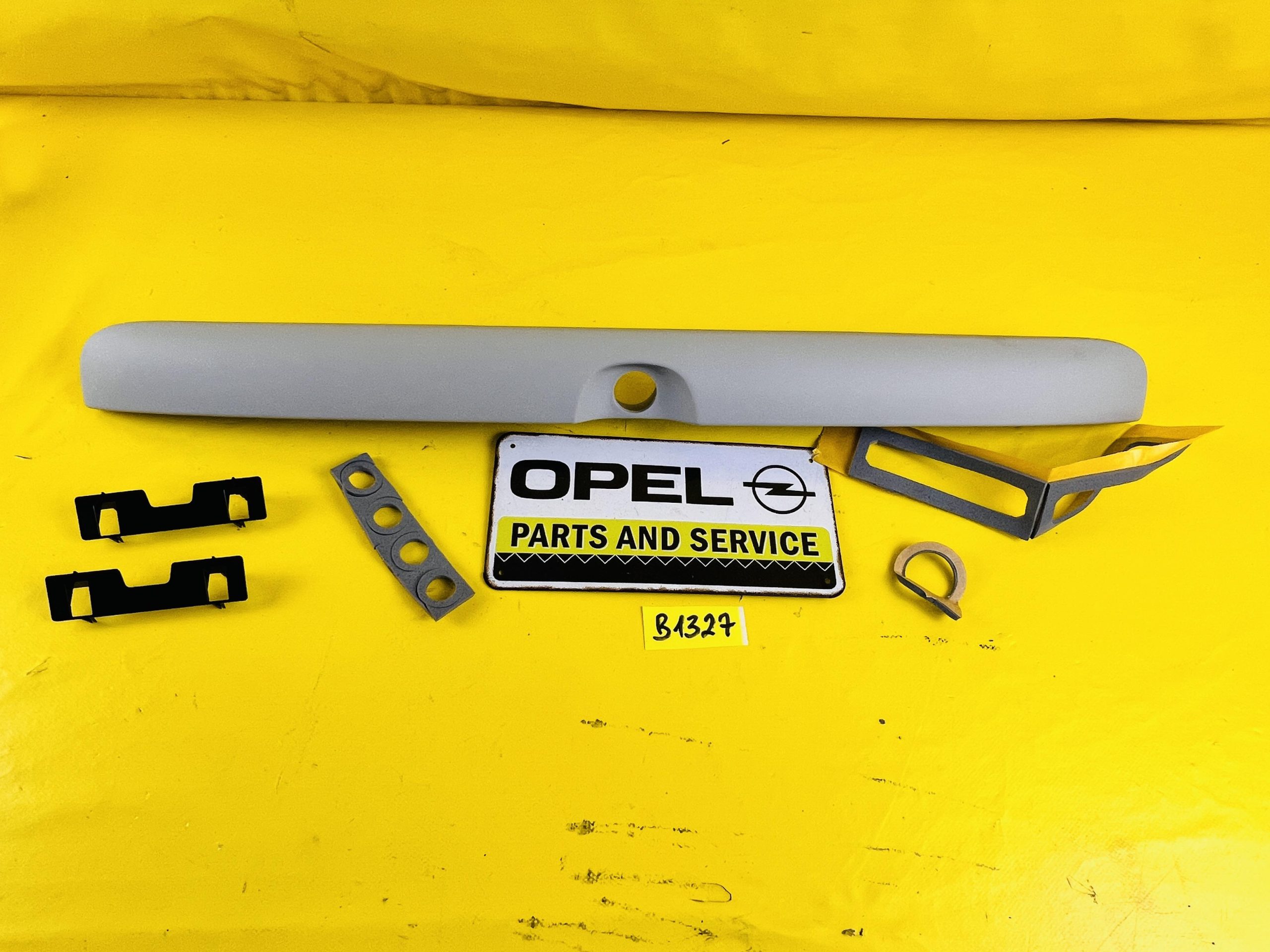Griff Heckklappe Kofferdeckel Heckklappengriff Opel Vectra B Neu + Original  – OpelShop