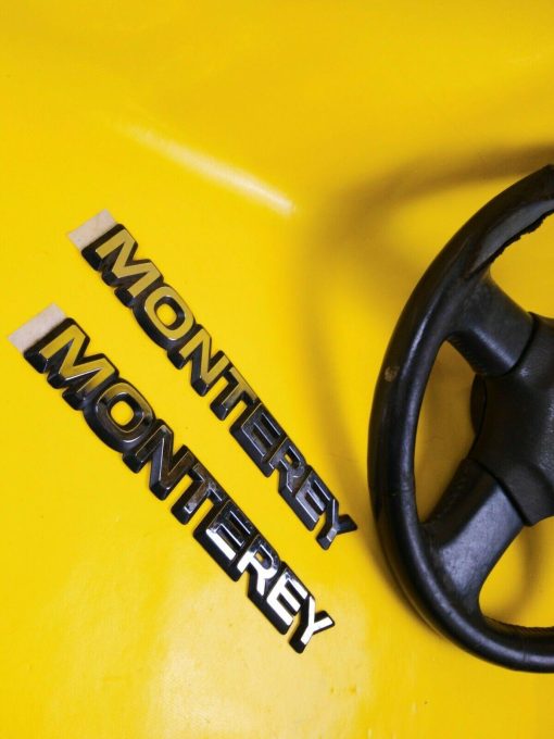NEU + ORIGINAL Opel Monterey Emblem + Lenkrad zum Aufarbeiten