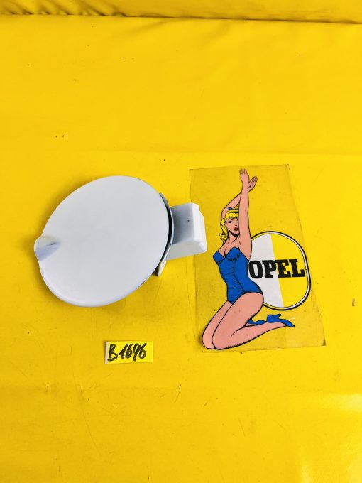 Tankklappe Tank Klappe mit Scharnier grundiert Opel Kadett E Neu + Original