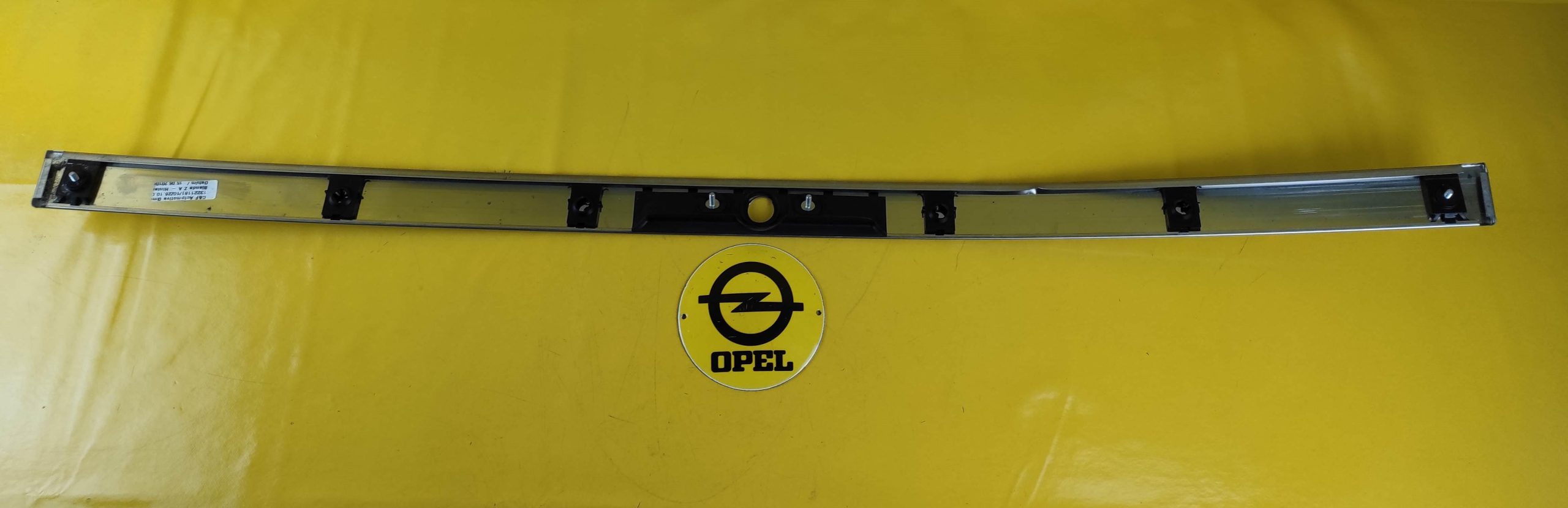 Zierleiste Opel Vectra C Chromleiste Heckklappe Kofferdeckel Blende Neu  Original – OpelShop