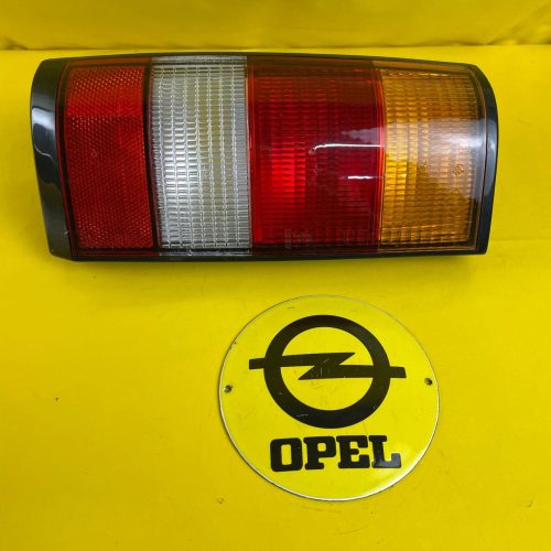 Rücklicht Opel Kadett D Limousine Heckleuchte Rückleuchte links Neu Original