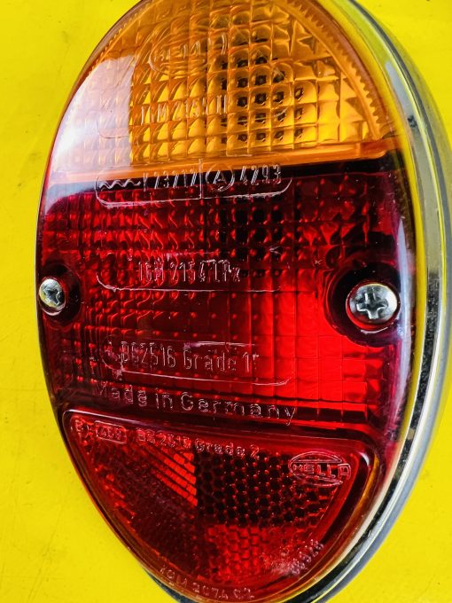 Paar Rücklichter Gehäuse Rahmen Volkswagen Käfer VW Heckleuchte Neu und Original