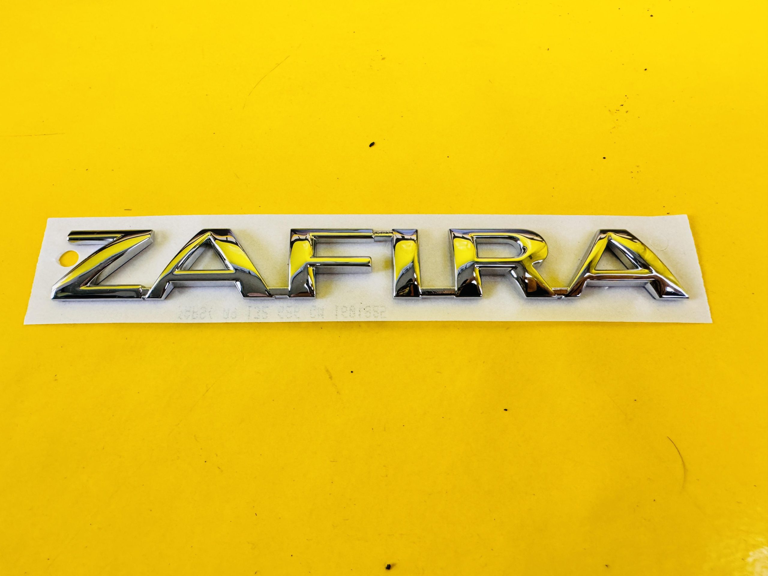 Emblem Heckklappe Opel Zafira A Schriftzug Chrom hinten GM 9118901 =  9132626 Neu Original – OpelShop