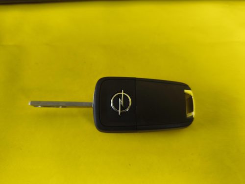 Schlüssel Opel Meriva B mit Transponder faltbar GM 95507074 Neu Original