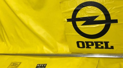 ORIGINAL OPEL Kapitän P2,5 Chrom Zierleiste Seitenwand Schlüsselloch P 2,5 NOS