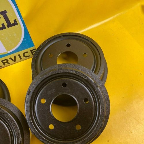 NEU Opel Oympia Rekord Â´53-Â´57 Kombi Bremse komplett Bremstrommeln