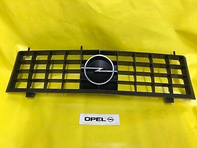 ID_38467_orig.jpg NEU + ORIGINAL OPEL Ascona C Astra F Kühlergrill Grill Schrägheck Stufenheck