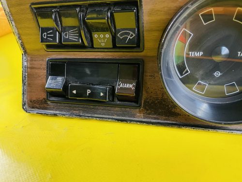 Opel Kadett B Coupe Limousine Tacho 180km/h Uhr Armatur
