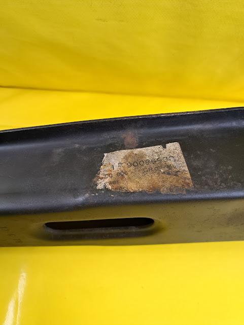 ID_102895_orig.jpg Rahmenträger Vorderachse rechts Opel Ascona 400 Ausleger Original Neu