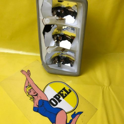 NEU ORIGINAL Opel Kadett A Kombi Caravan Rücklicht Gehäuse LINKS Heckleuchte NOS