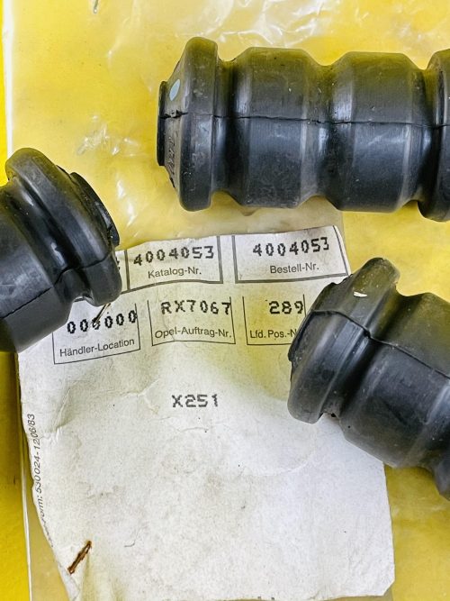 NEU + ORIGINAL Opel Manta Ascona B 400 Buchsen Hinterachse lenker