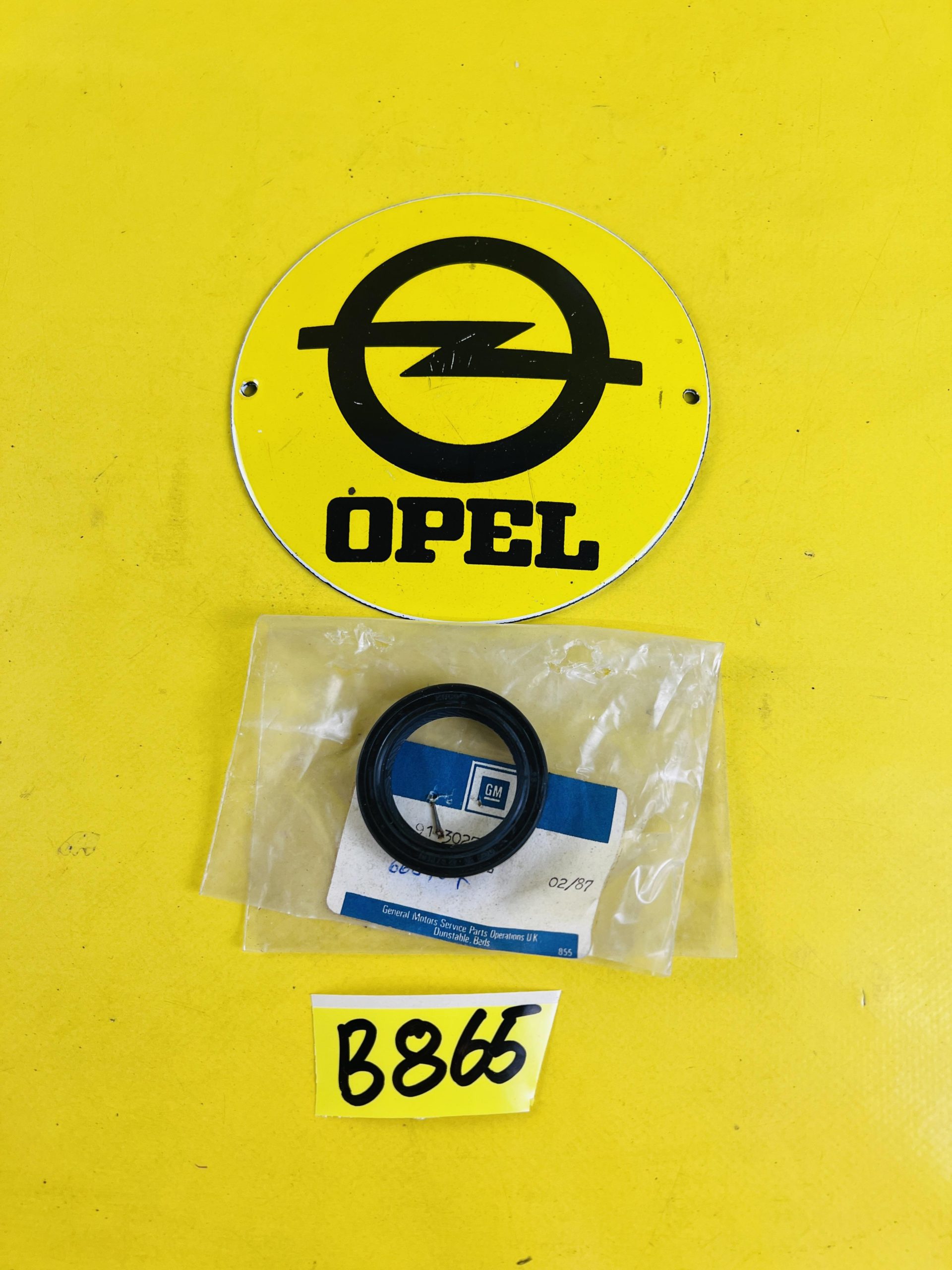 ID_51493_orig-1.jpg NEU + ORIGINAL Opel Bedford Blitz Dichtring Ausrücklager