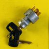 Neu + Universal Zündschalter Startschalter 2 Schlüssel oldtimer Tracktor LKW