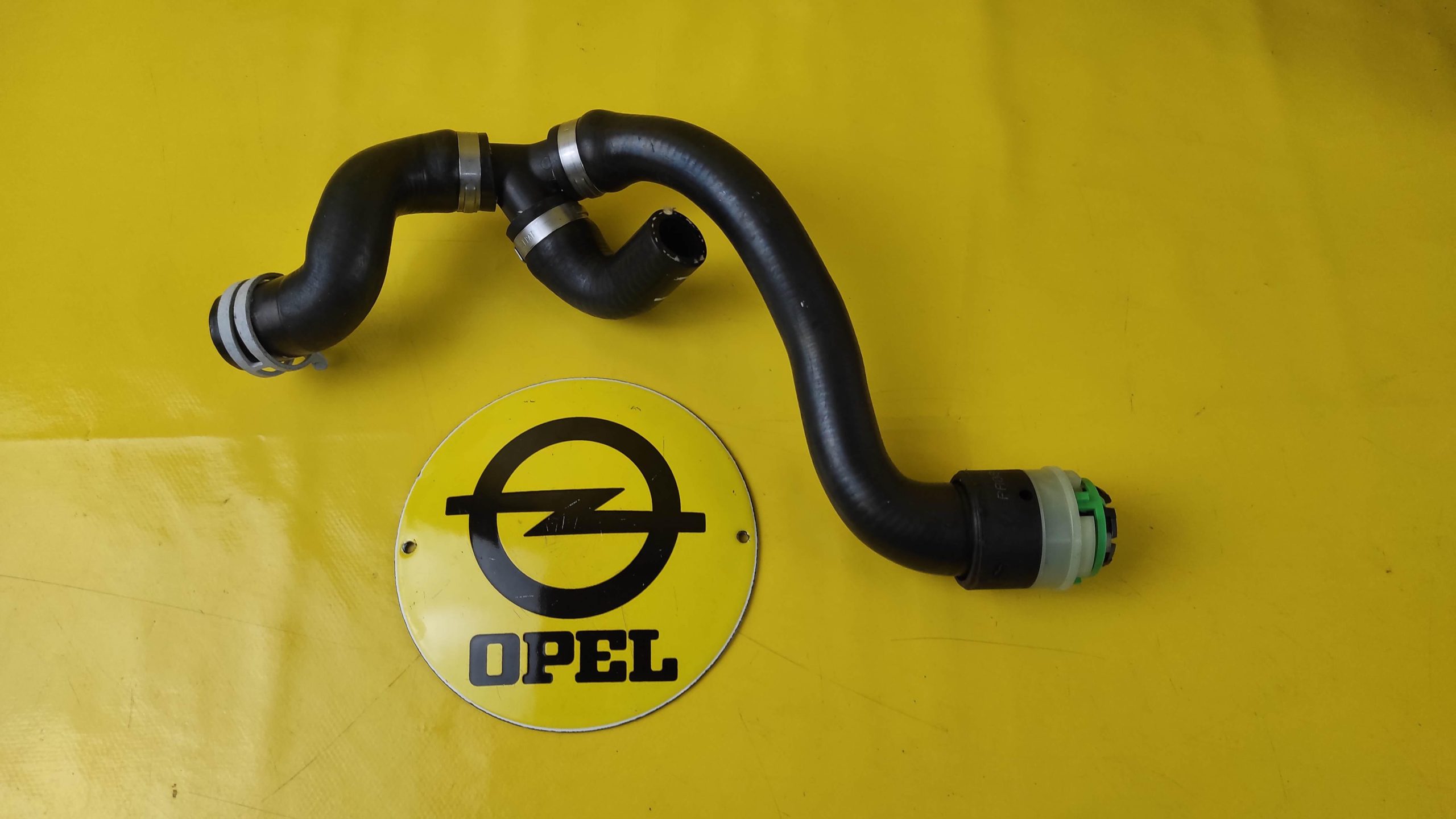 ID_70341_orig.jpg Heizungsschlauch Opel Astra H 1,7 Diesel Rücklauf Schlauch Heizung Neu Original