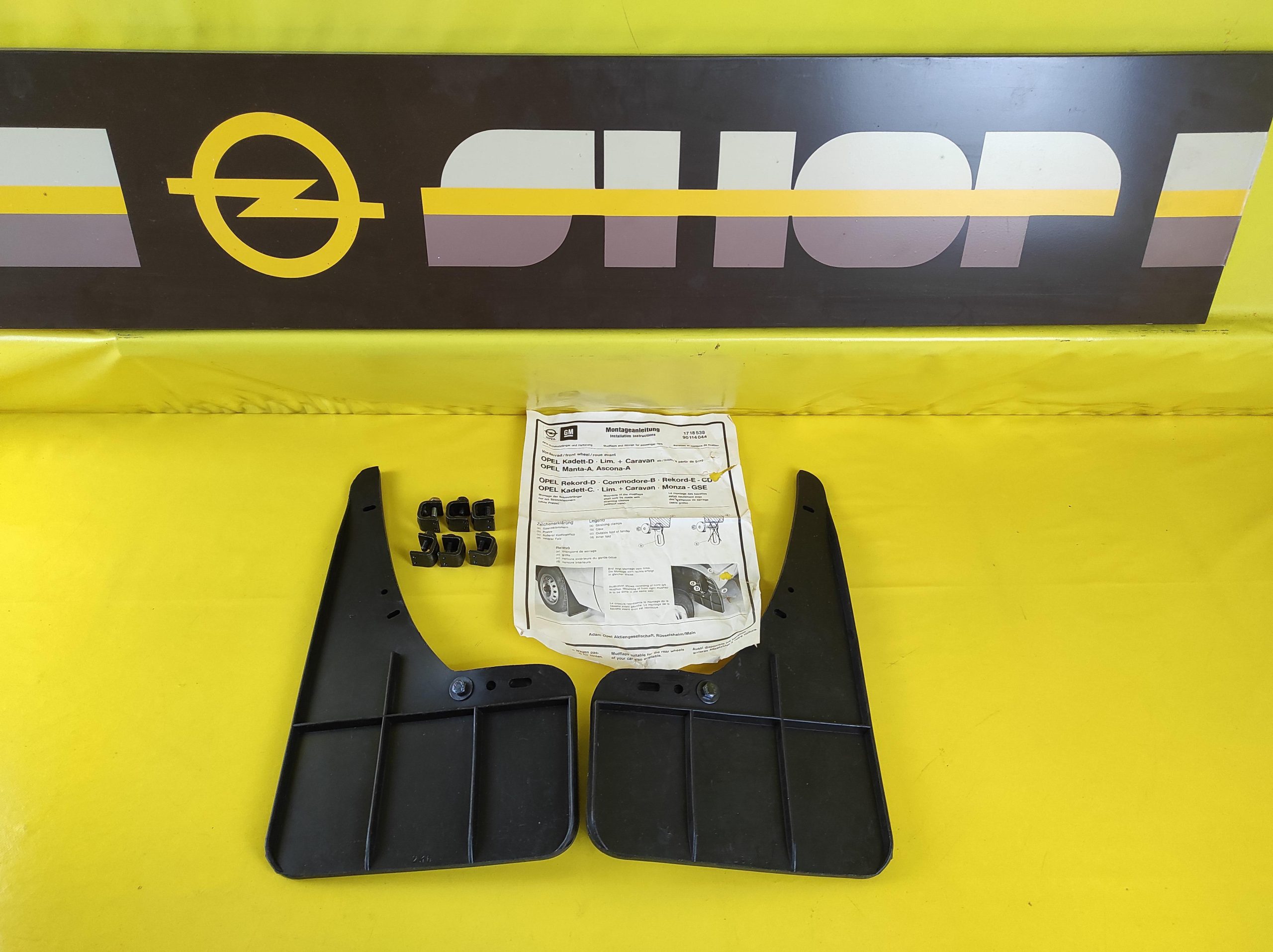 Schmutzfänger Opel Rekord D Commodore B Spritzschutz vorne mud