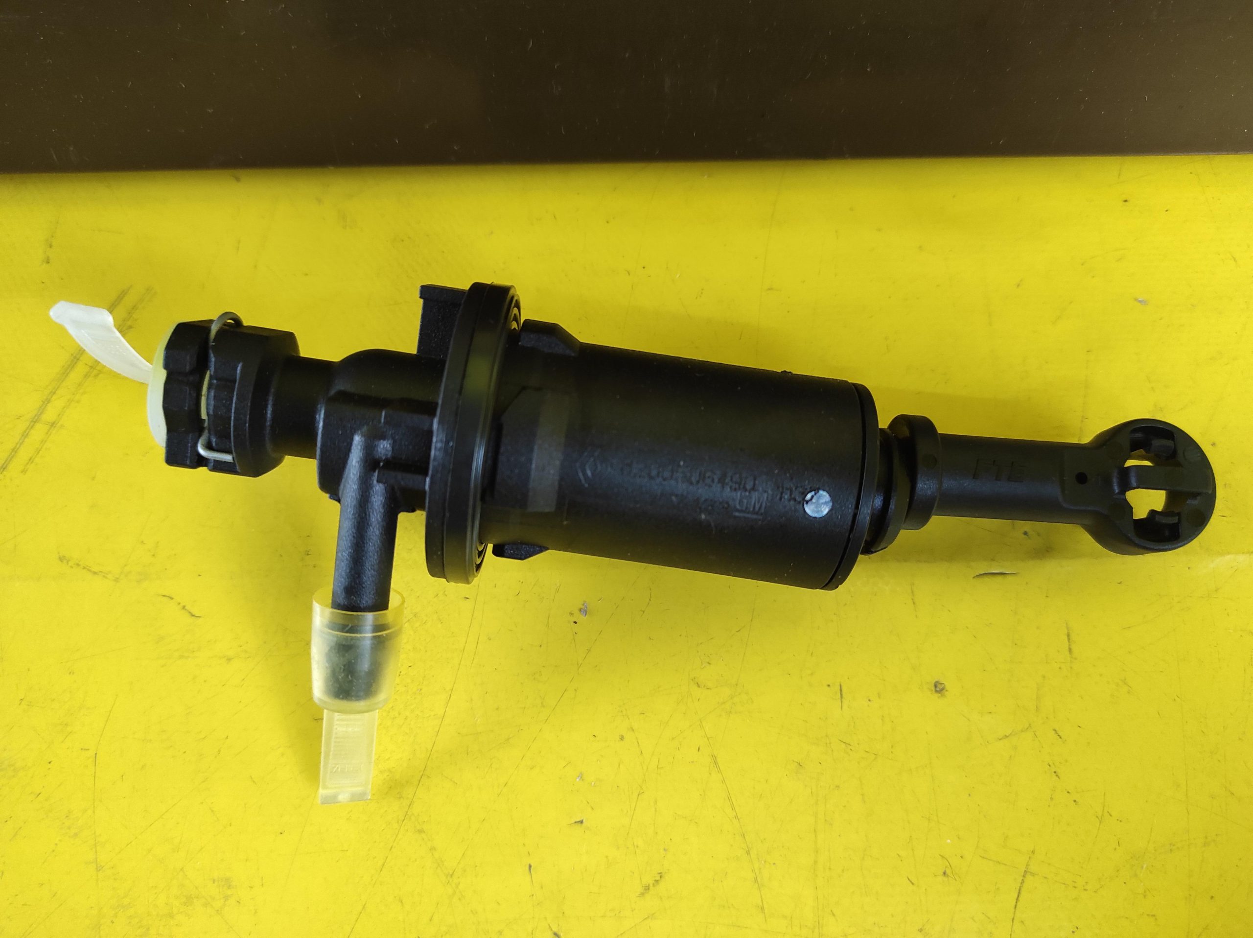 ID_80108_orig.jpg Kupplungsgeberzylinder Opel Vivaro A Clutch cylinder gear box GM 91165691 93857433 Neu Original