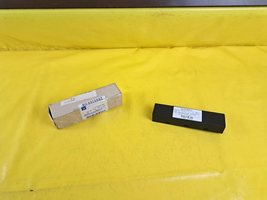 ID_95977_orig.jpg Steuergerät Anhängerbeleuchtung Opel Vectra C Signum GM 09228740 Original Neu