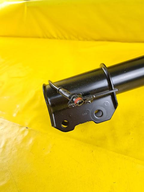 ID_98703_orig.jpg IDS Stoßdämpfer Opel Astra H vorne links für tiefergelegtes Fahrgestell Original Neu