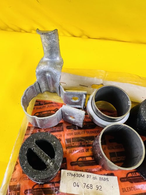 Anbausatz Auspuff Ford P7 17M 20M Montage Set Neu NOS