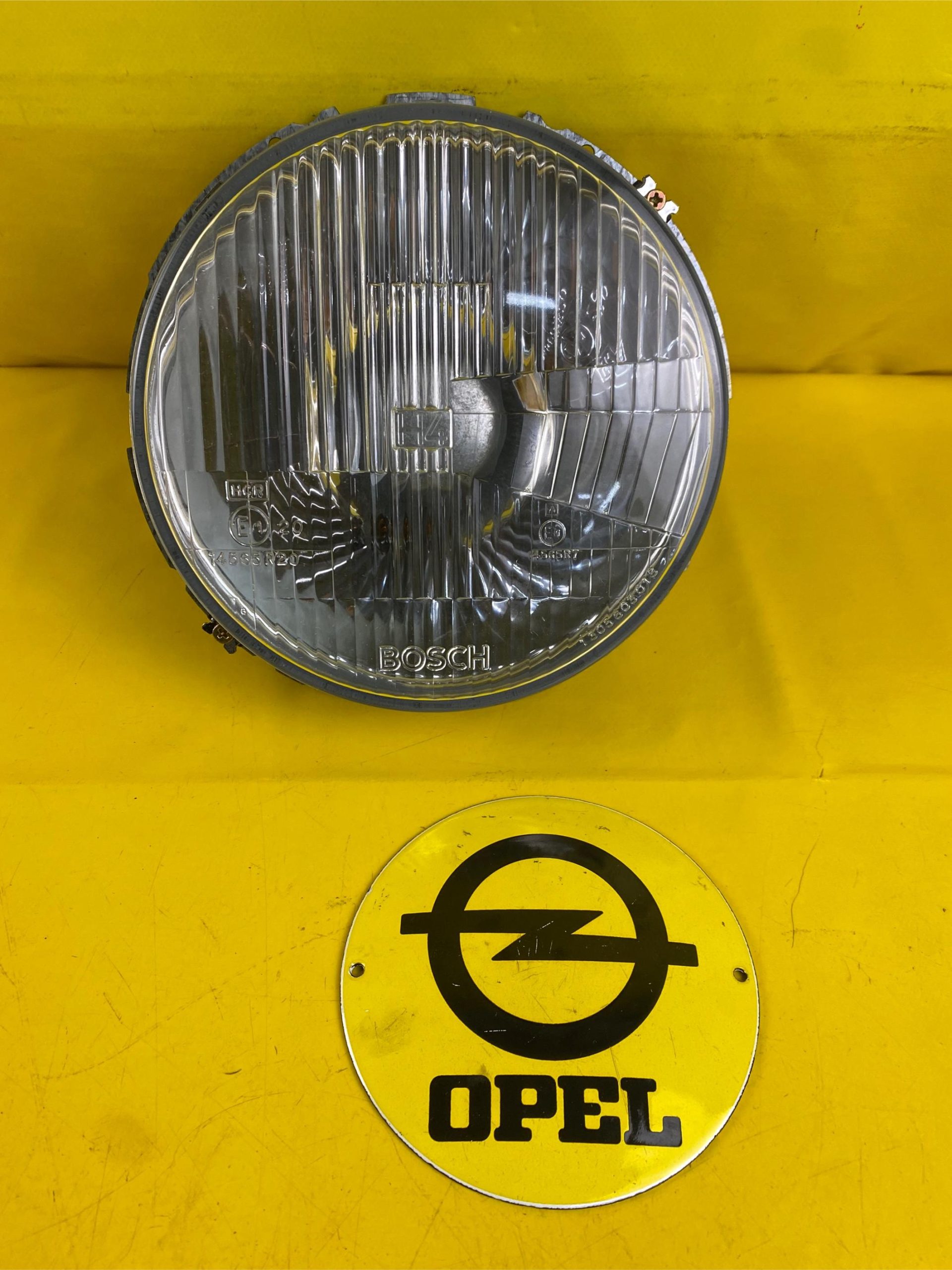 ID_68233_orig.jpg Bosch Scheinwerfer VW Golf / Bus T2 / Käfer / Caddy und Mercedes G-Klasse NEU + ORIGINAL