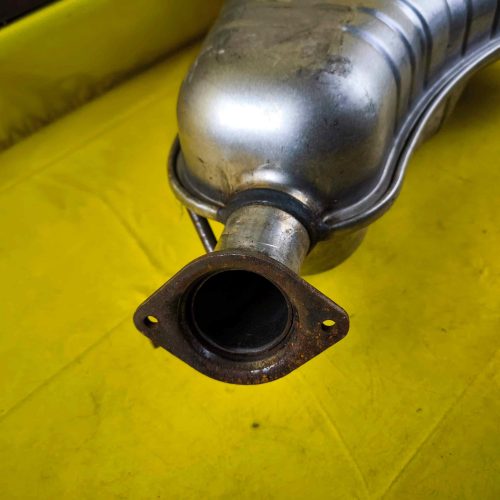 Auspuff Endtopf Opel Vectra B 2,0 Diesel Endschalldämpfer GM 24432388 90500353 24422470 93181125