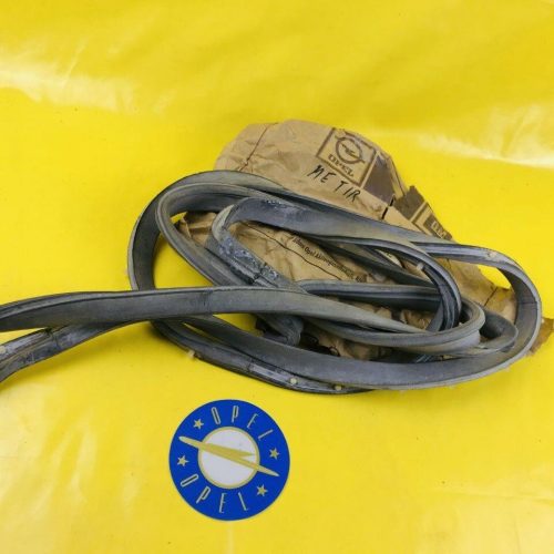 NEU + ORIGINAL Opel Senator A Türdichtung hinten rechts