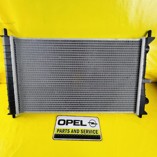Kühler Motorkühler Opel Astra F 1,4 1,6 Neu + Original