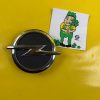 Emblem Inkl. Sockel Opel Karl Heckklappe Adapterträger GM 95395726 Neu Original