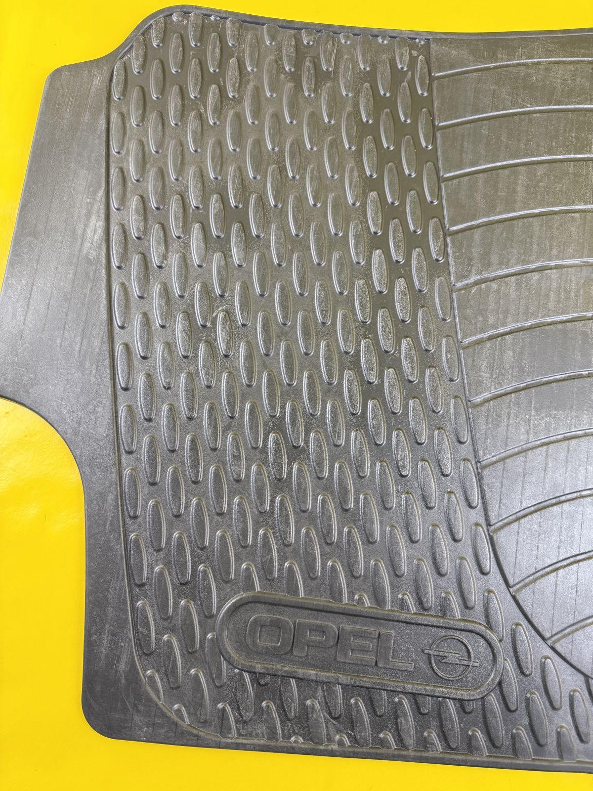 ID_118382_orig.jpg Gummimatte rechts vorn Opel Astra G Innenraum anthrazit Fußraum GM9162910
