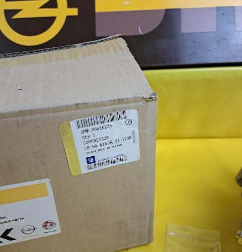 Klimakompressor Opel Astra J Meriva B 1,3 + 1,7 Diesel GM 95516236 Original Neu