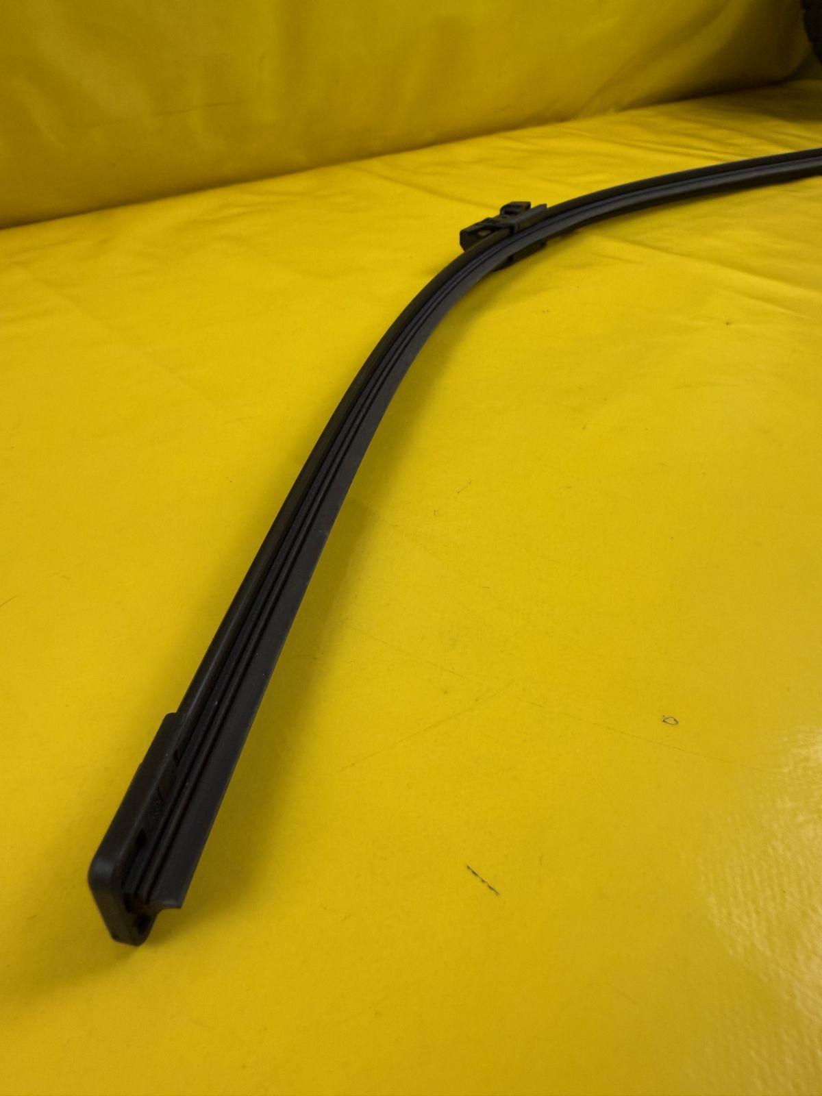 ID_121072_orig.jpg Wischerblatt vorne rechts Beifahrer Citroen C4 Picasso 07/16 Neu Original