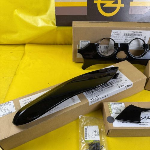Innenverkleidungssatz Opel Adam Piano Black Armaturenbrett Blenden GM13427085