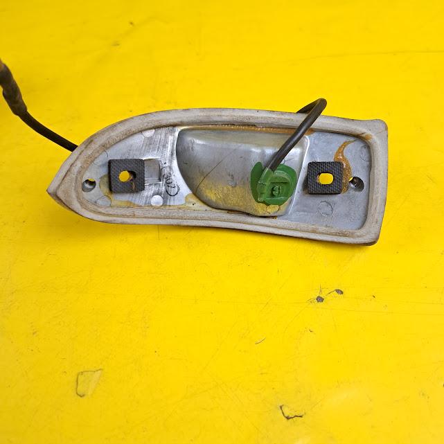 ID_127138_orig.jpg Blinker links komplett Opel Kadett A Limousine Caravan Gehäuse Dichtung Chrom